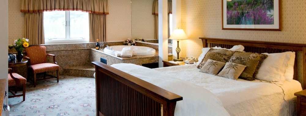 MEADOWMERE RESORT 24/74