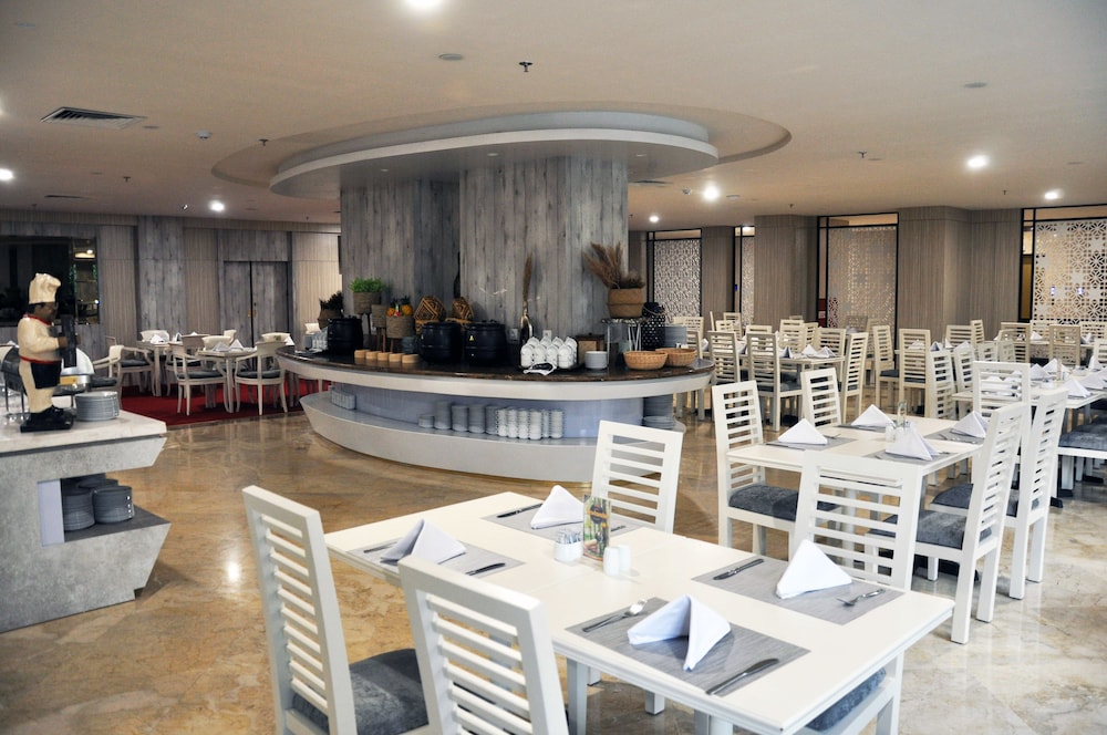 Beverly Hotel Batam 38/50