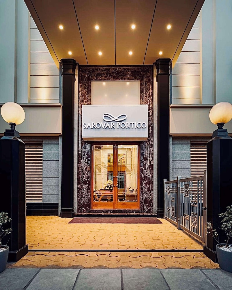 Sarovar Portico Kalupur Ahmedabad 3/42