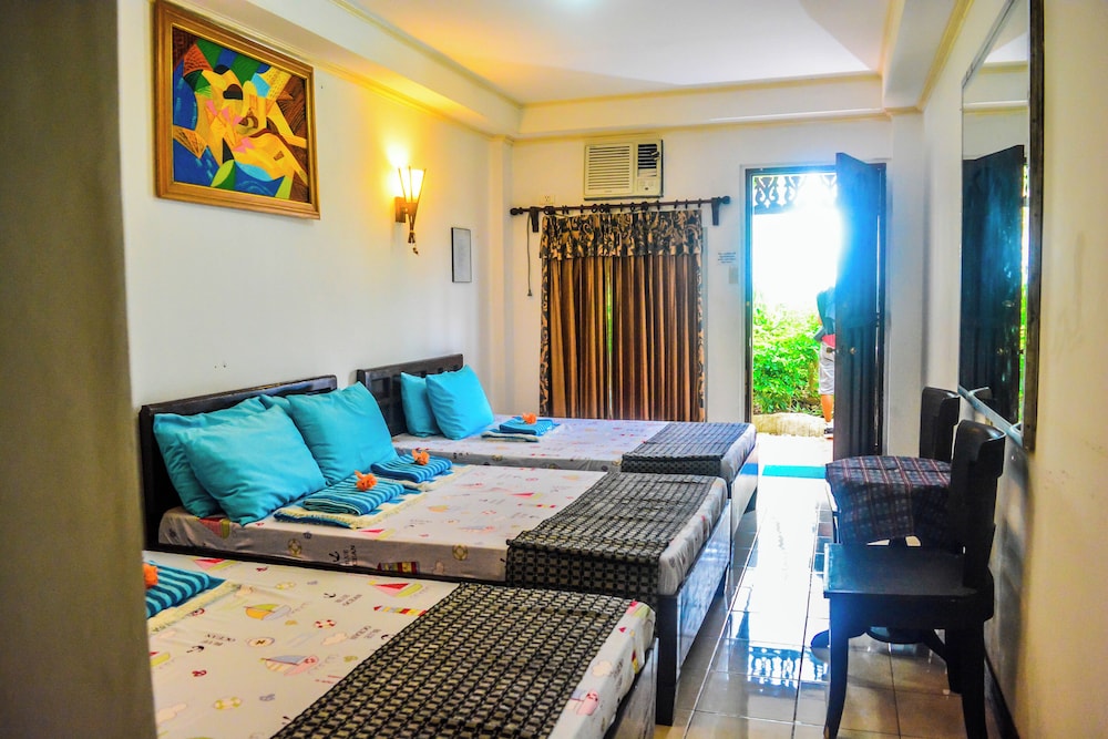 Rio Grande Laoag Resort Hotel 10/47