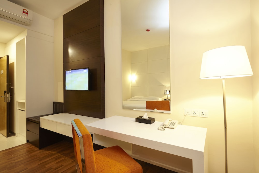 Hotel Six Seasons 29/50
