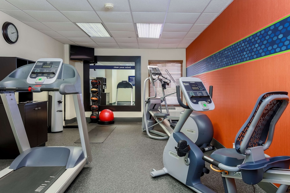 Hampton Inn Memphis-Walnut Grove/Baptist Hospital East 22/41