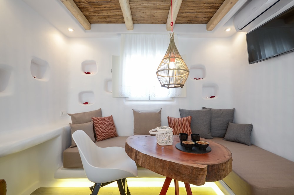 Naxos Island Escape Suites 48/71