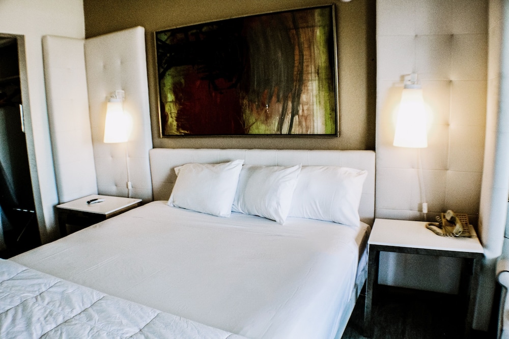 Devonshire Inn 6/23