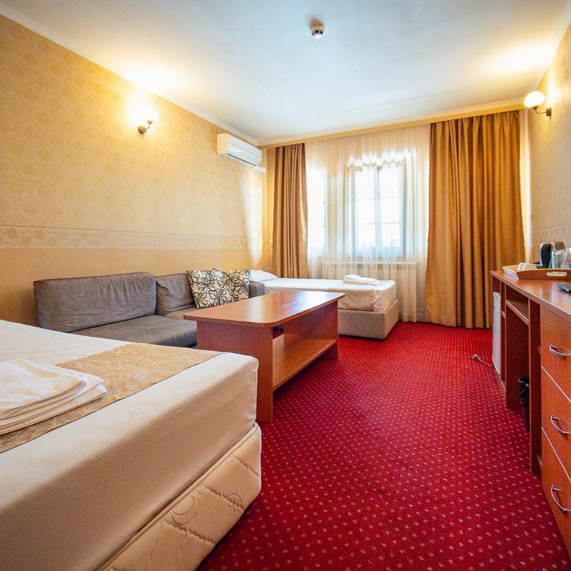 PARK HOTEL SEVASTOKRATOR 14/48