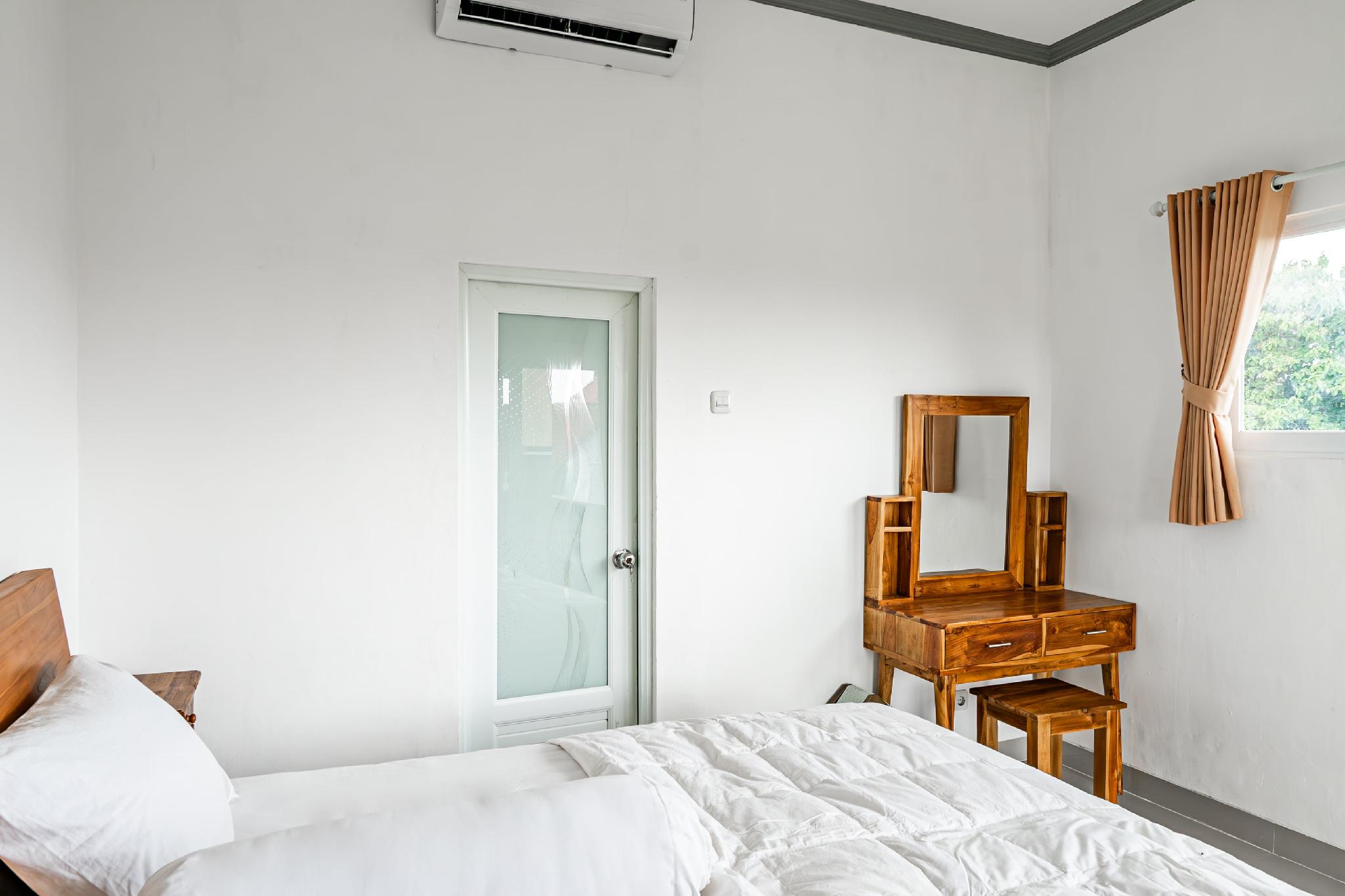 Room at Belvilla Sacred Retreat Pandawa Beach, Nusa Dua