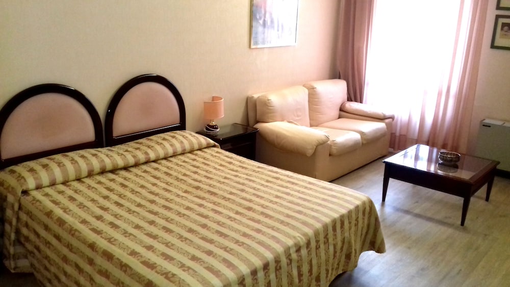 Balletti Palace Hotel 8/40