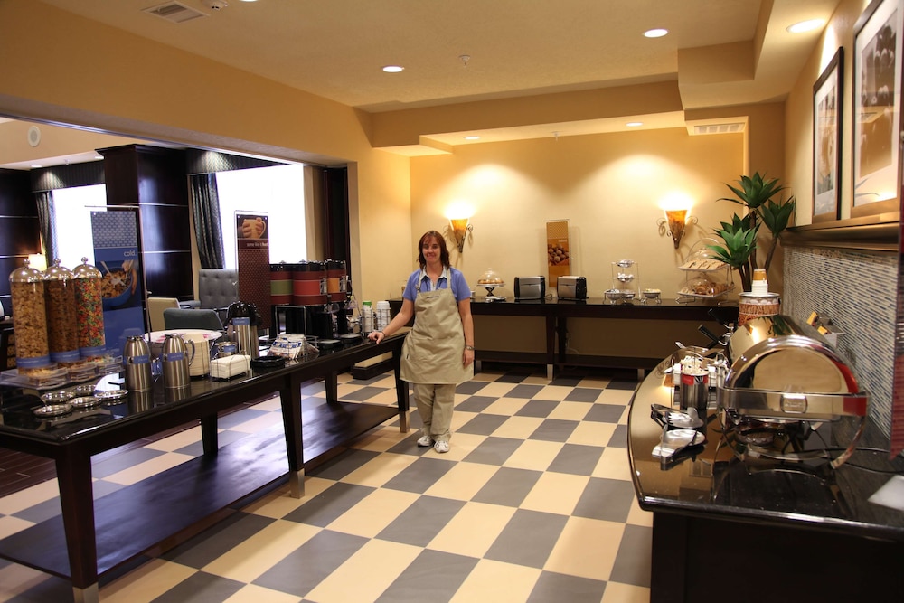 Hampton Inn And Suites Carlsbad Nm 8/37