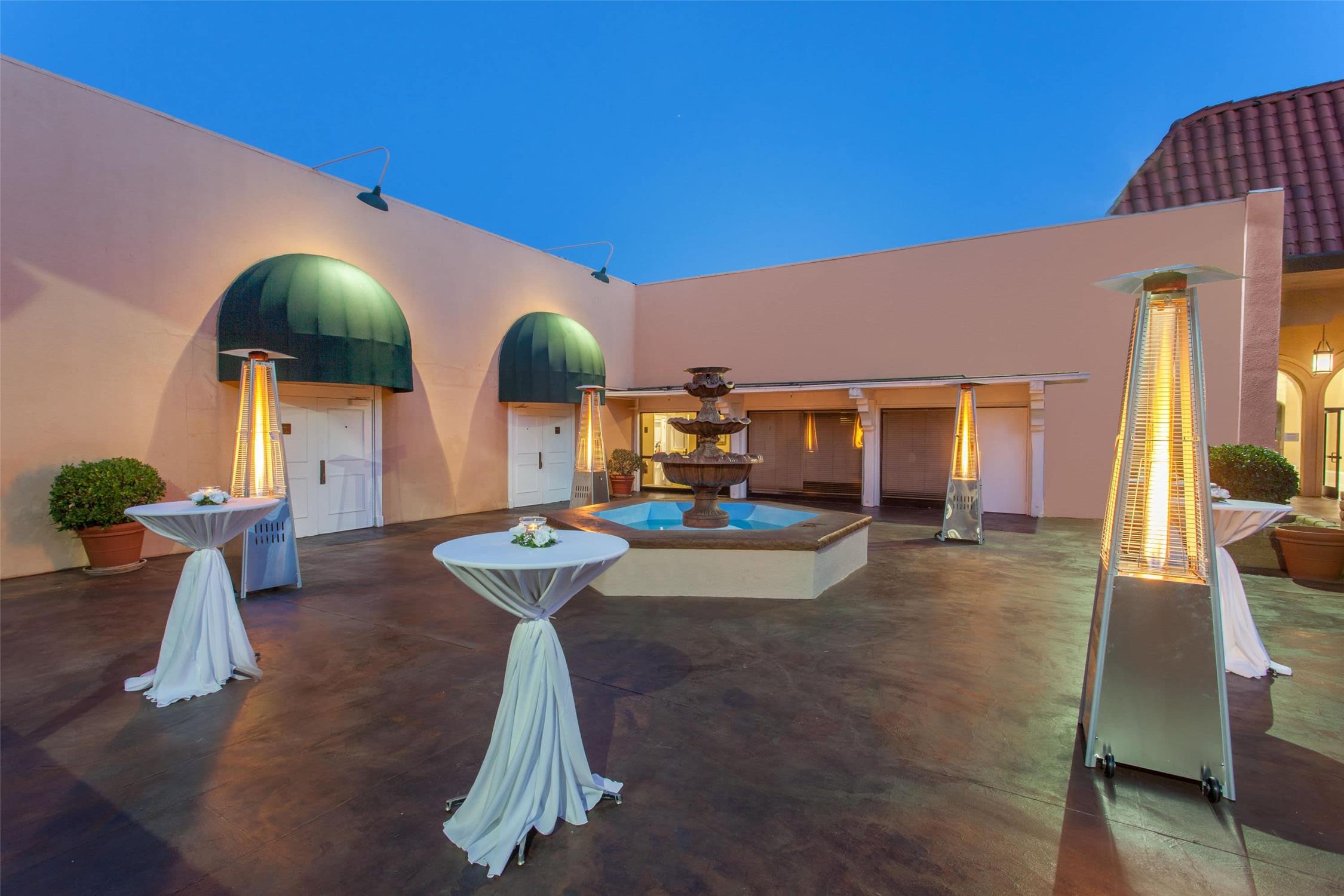 Ramada by Wyndham Fresno North 17/43