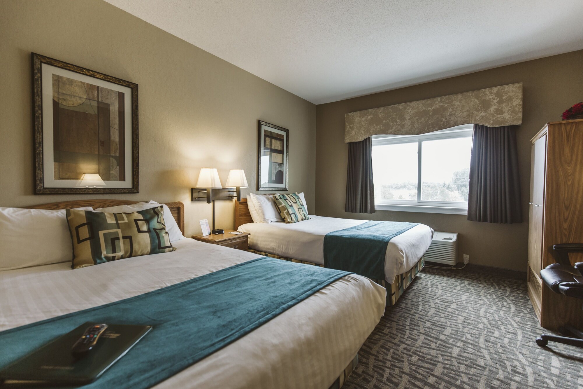 جناح بسريرين كوين، Expressway Suites Bismarck 2/10