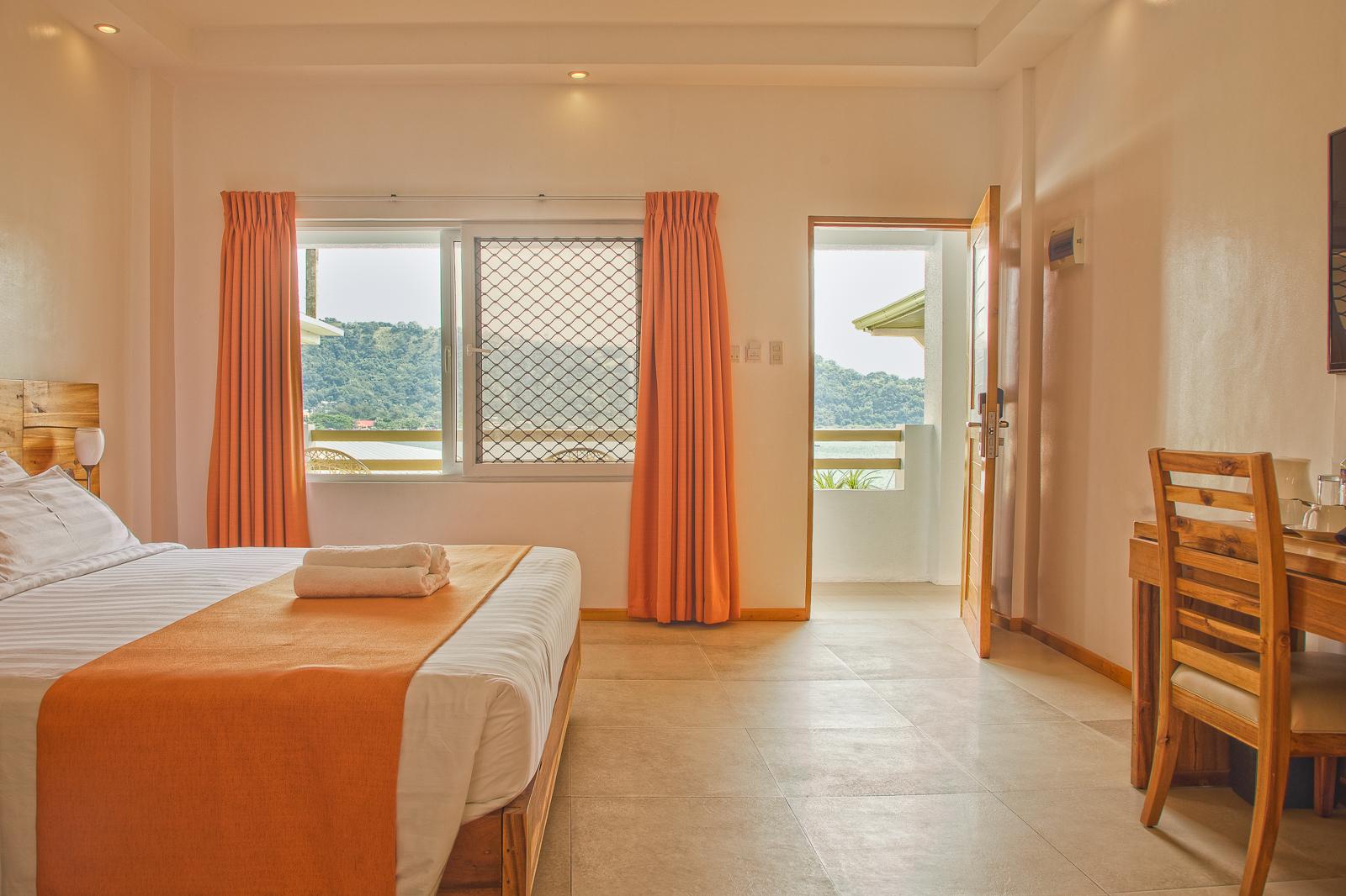 Room, King Bed, Ocean Front