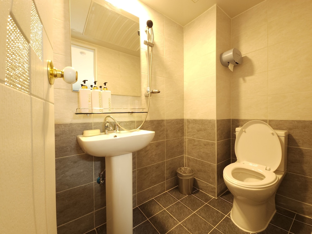 OYO Hostel Myeongdong 5 46/50