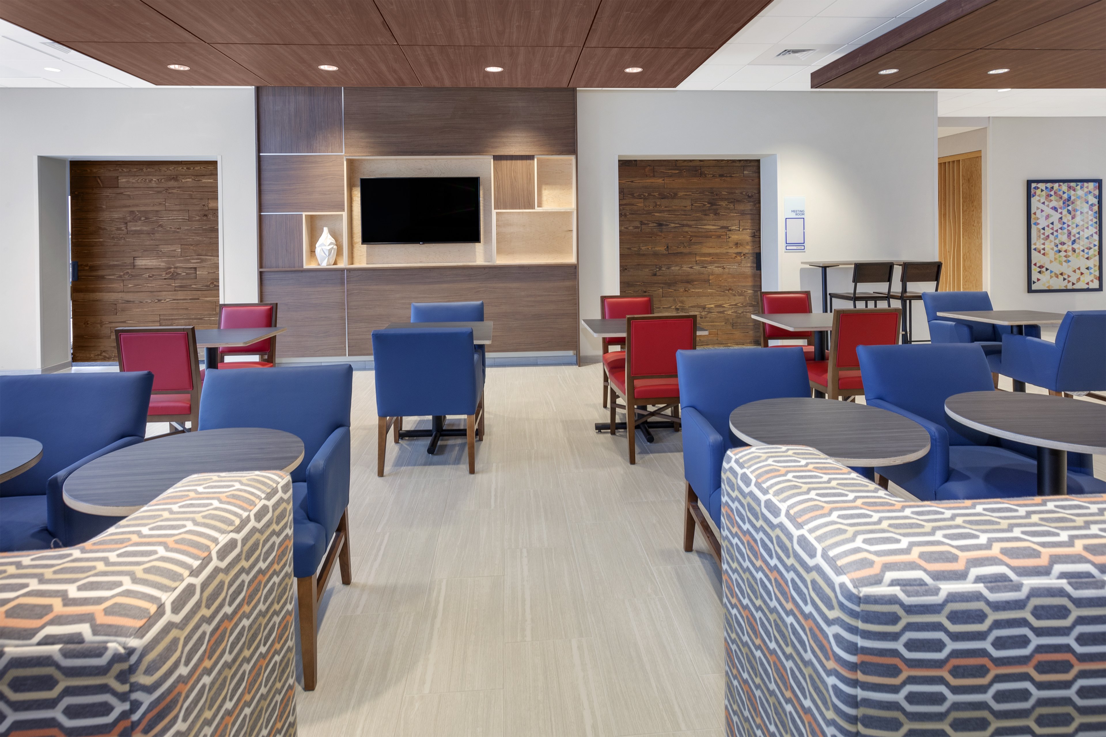 Holiday Inn Express And Suites Hudson I 94 26/35