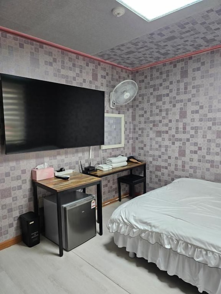 Mirim Motel 34/43