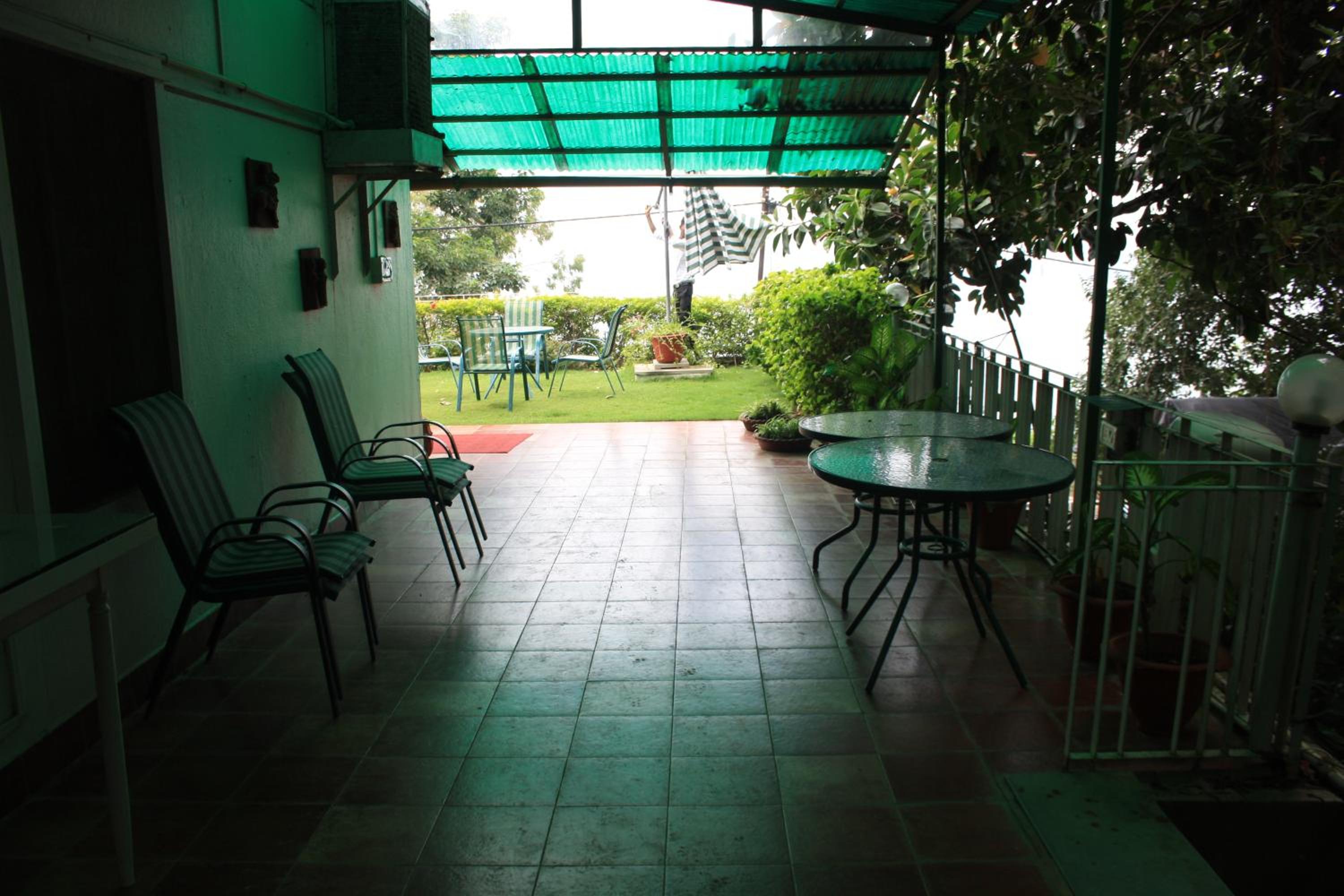 Hotel Ivy Suites, Bhopal