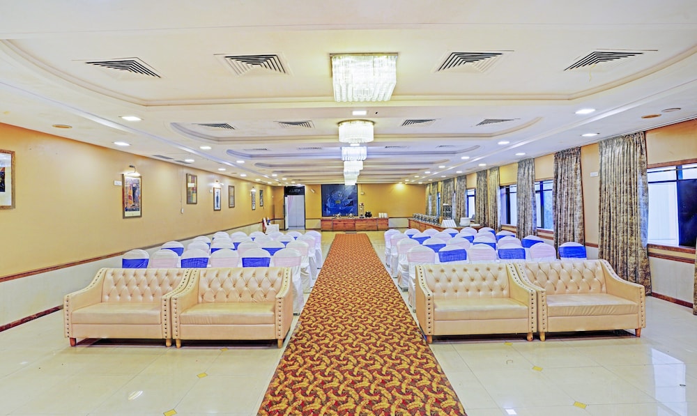 Treebo Trend De Grandeur Hotel and Banquets 29/42
