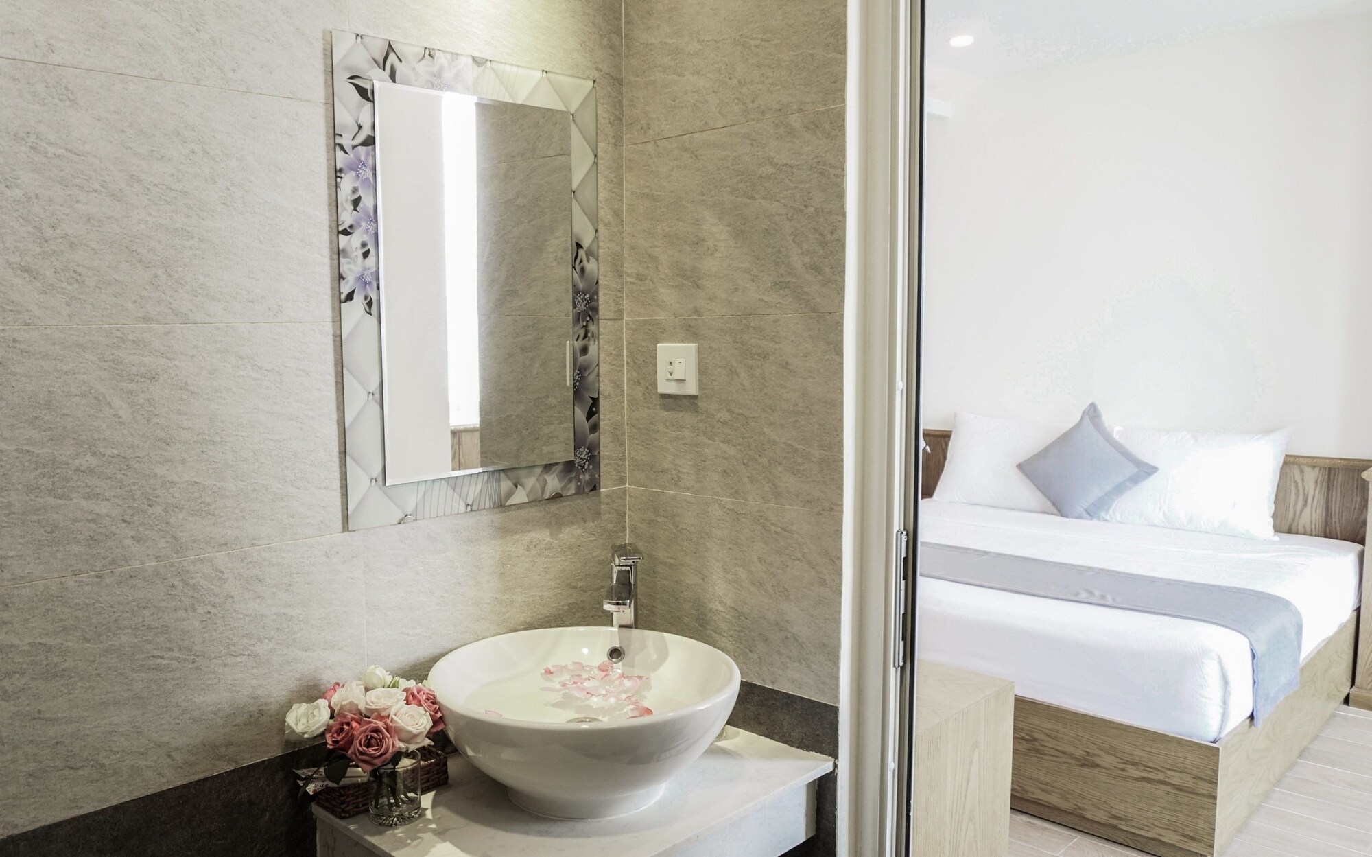 غرفة سوبيريور بسريرين منفصلين بإطلالة على البحر، Quang Vinh Hotel 10/10