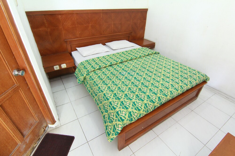 Hotel Limaran 20/77