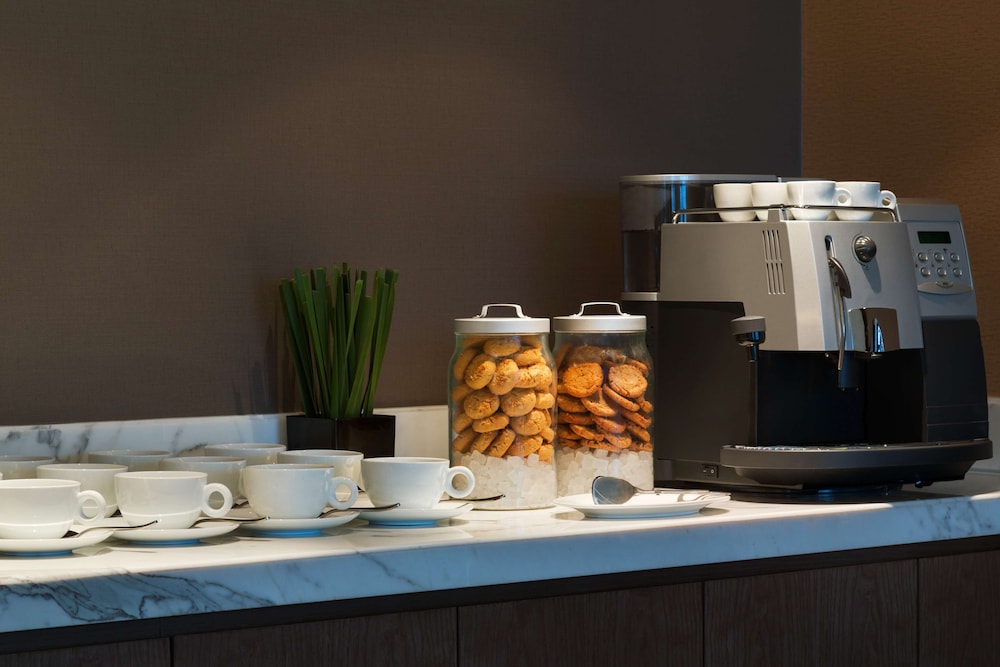 Hyatt Place Shenzhen Dongmen 65/79