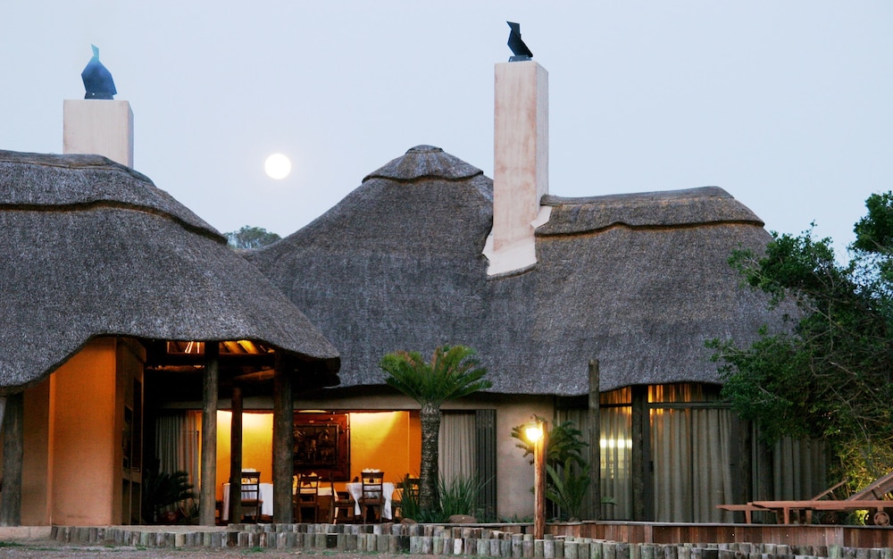 PREMIER RESORT MPONGO PRIVATE GAME RESERVE 1/50
