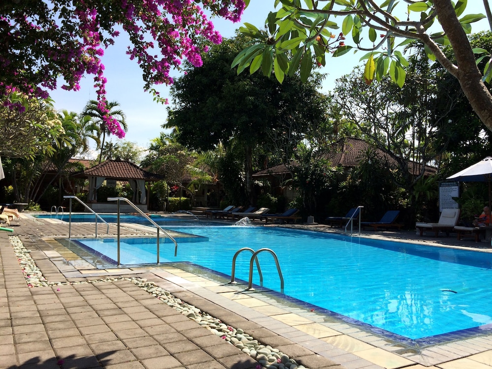 BUMI AYU BUNGALOWS 38/66