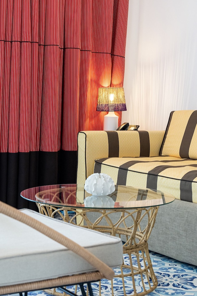 Savoy Beach Hotel 43/50