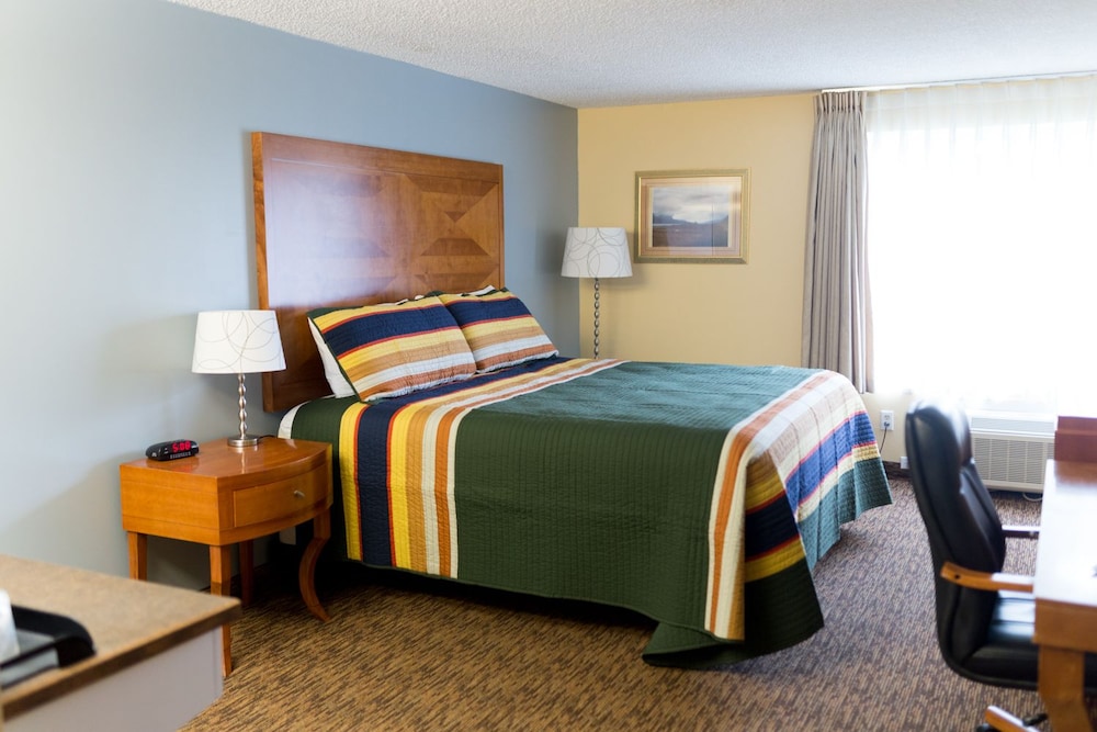 Columbia Gorge Inn 14/57