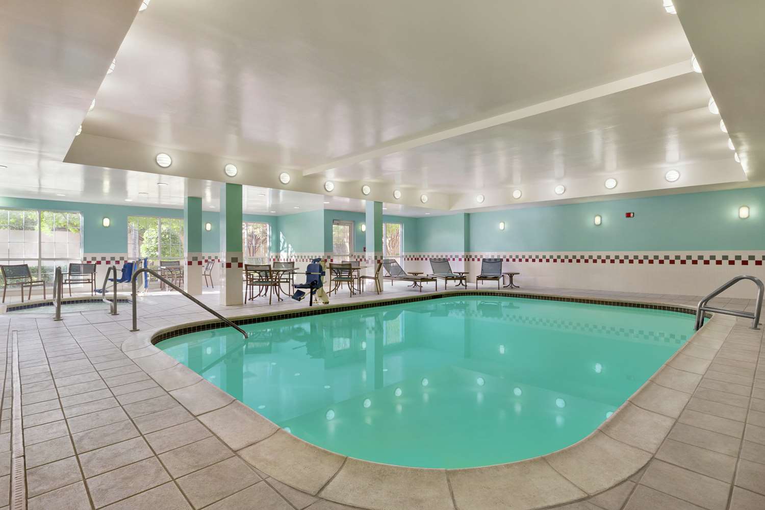 swimming pool spa