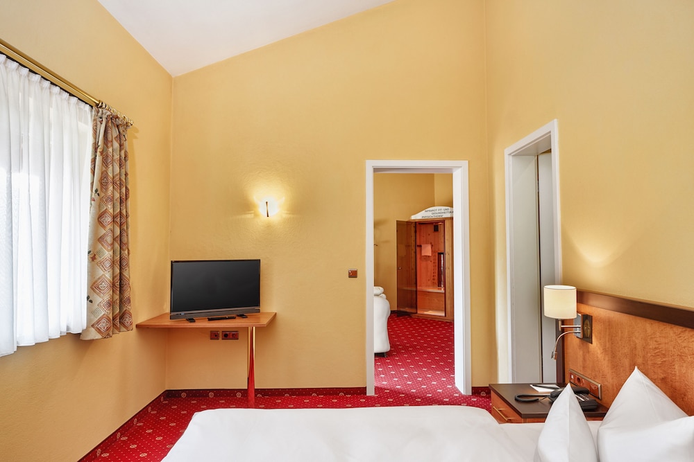 Königshof Hotel Resort 15/71