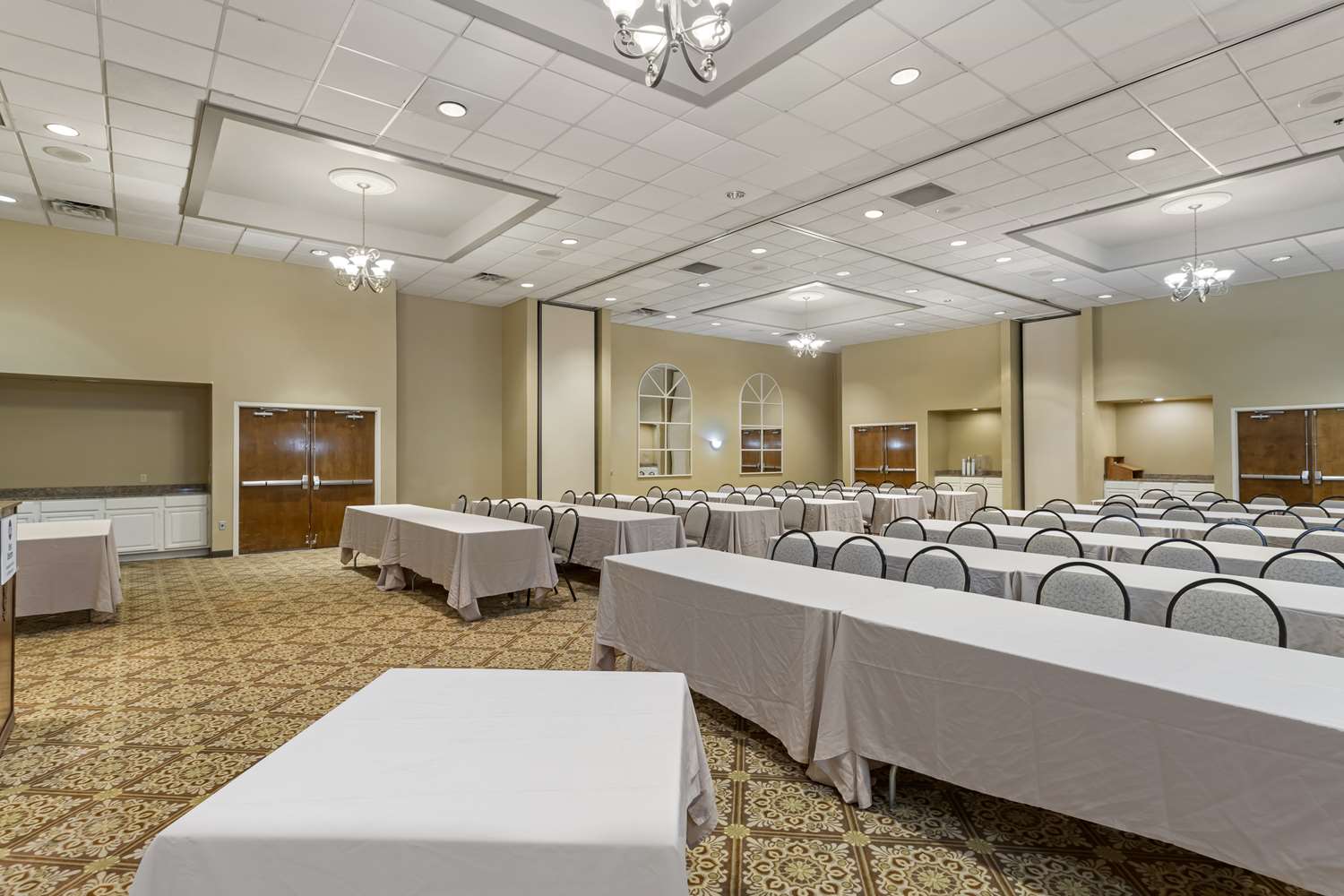Alexandria Inn and Suites and Conference Center 9/32
