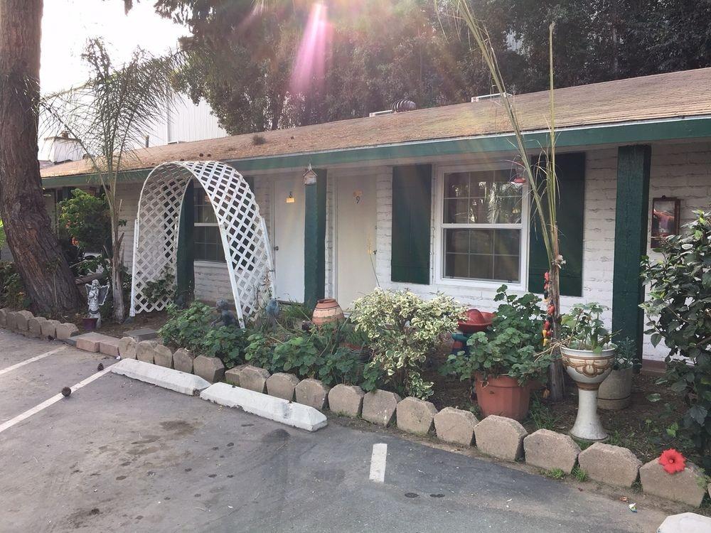 Motel San Diego 3/38