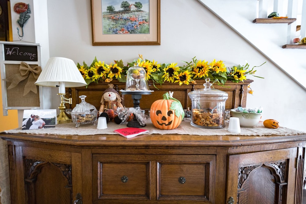 Equinox Inn at Biscuit Hill 9/65