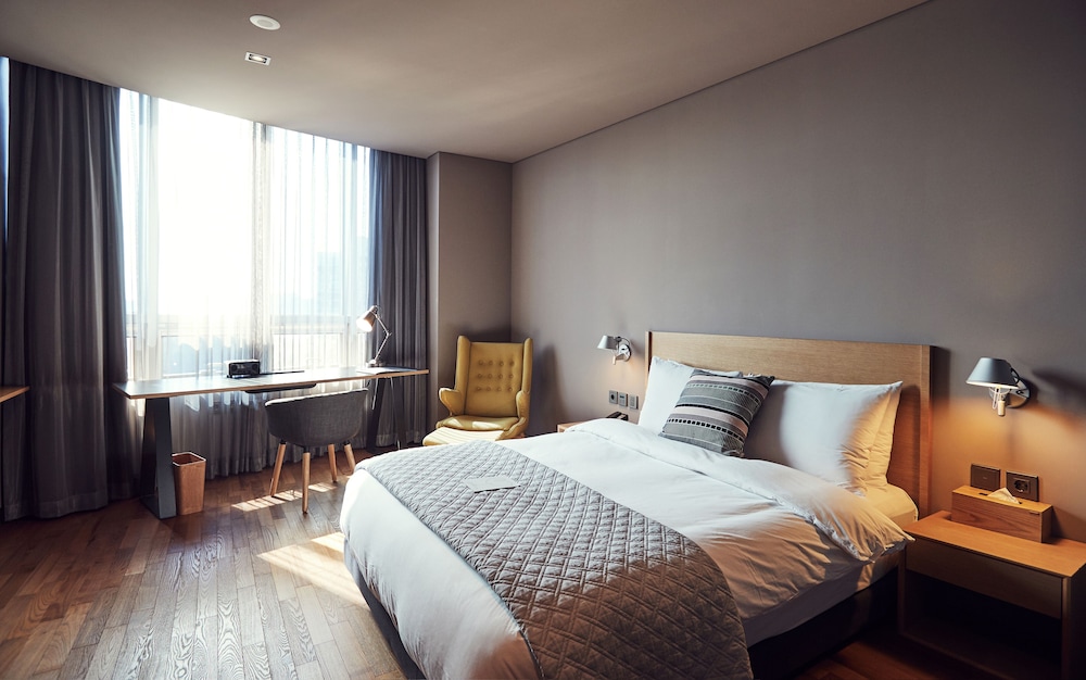 La Casa Hotel Seoul 12/80