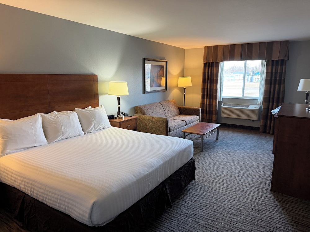 GrandStay Hotel & Suites Parkers Prairie 11/50