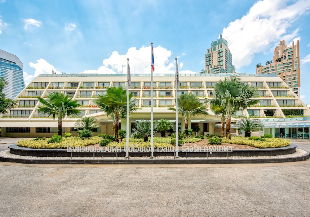 Movenpick BDMS Wellness Resort Bangkok 43/49