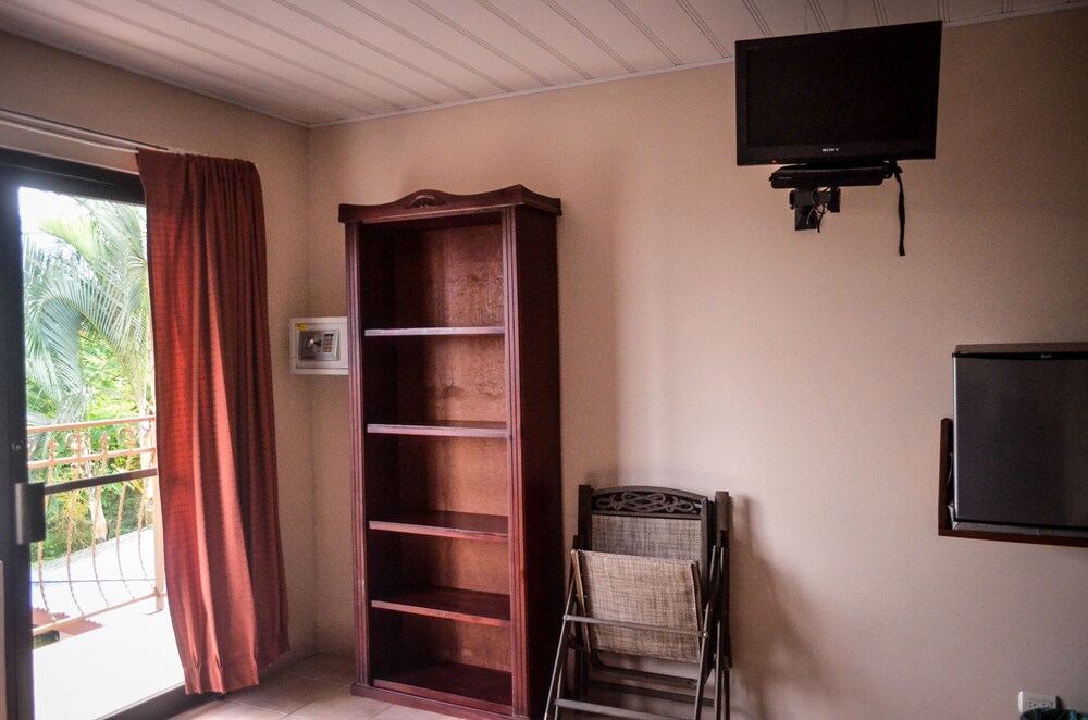 Hostel La Choza Inn 30/60
