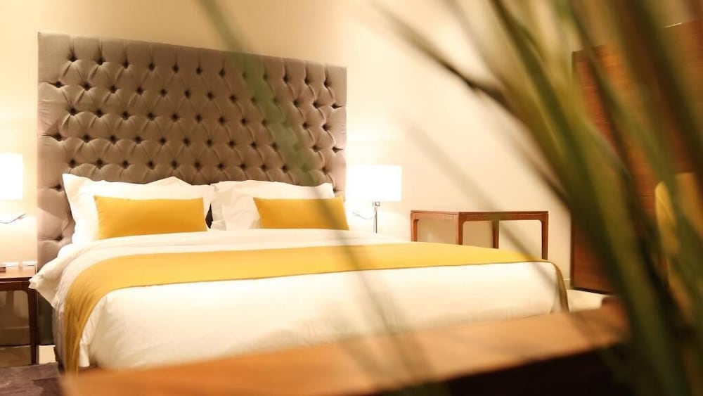DELUXE, SUITE, KITCHEN
