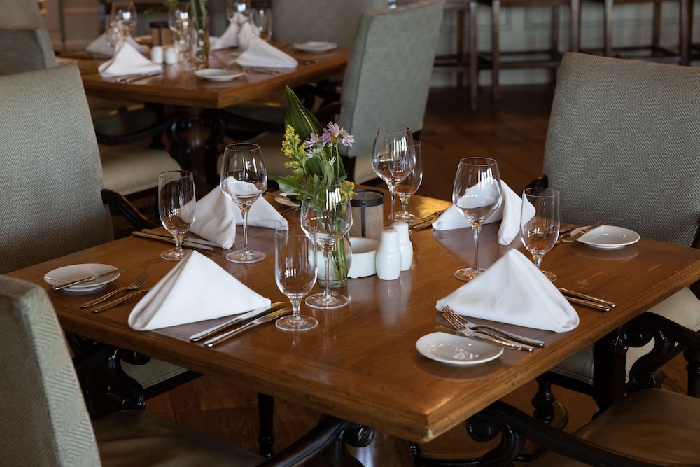 The Inn And Club At Harbour Town 27/50