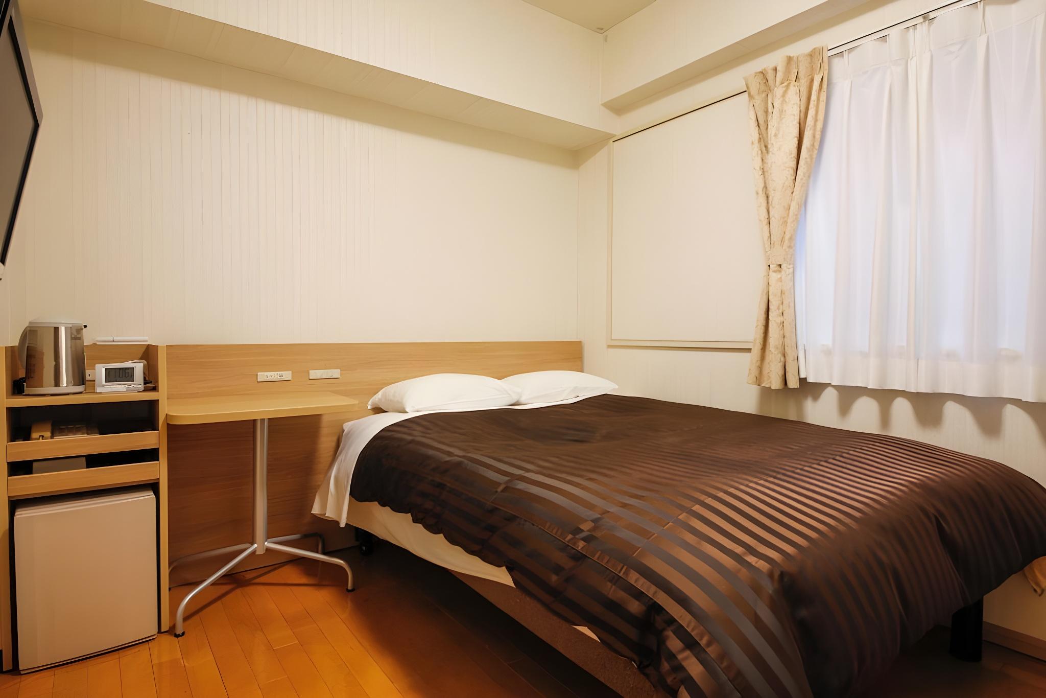 SEMI DOUBLE ROOM NON SMOKING