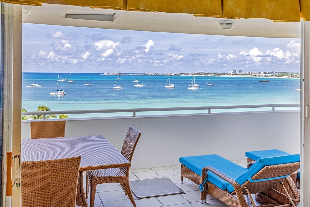 Atrium Beach Resort And Spa St Maarten A Ramada By Wyndham 46/64