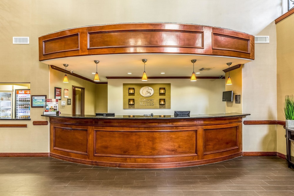 Comfort Suites Galveston Cruise Port Area - Beachside 8/44