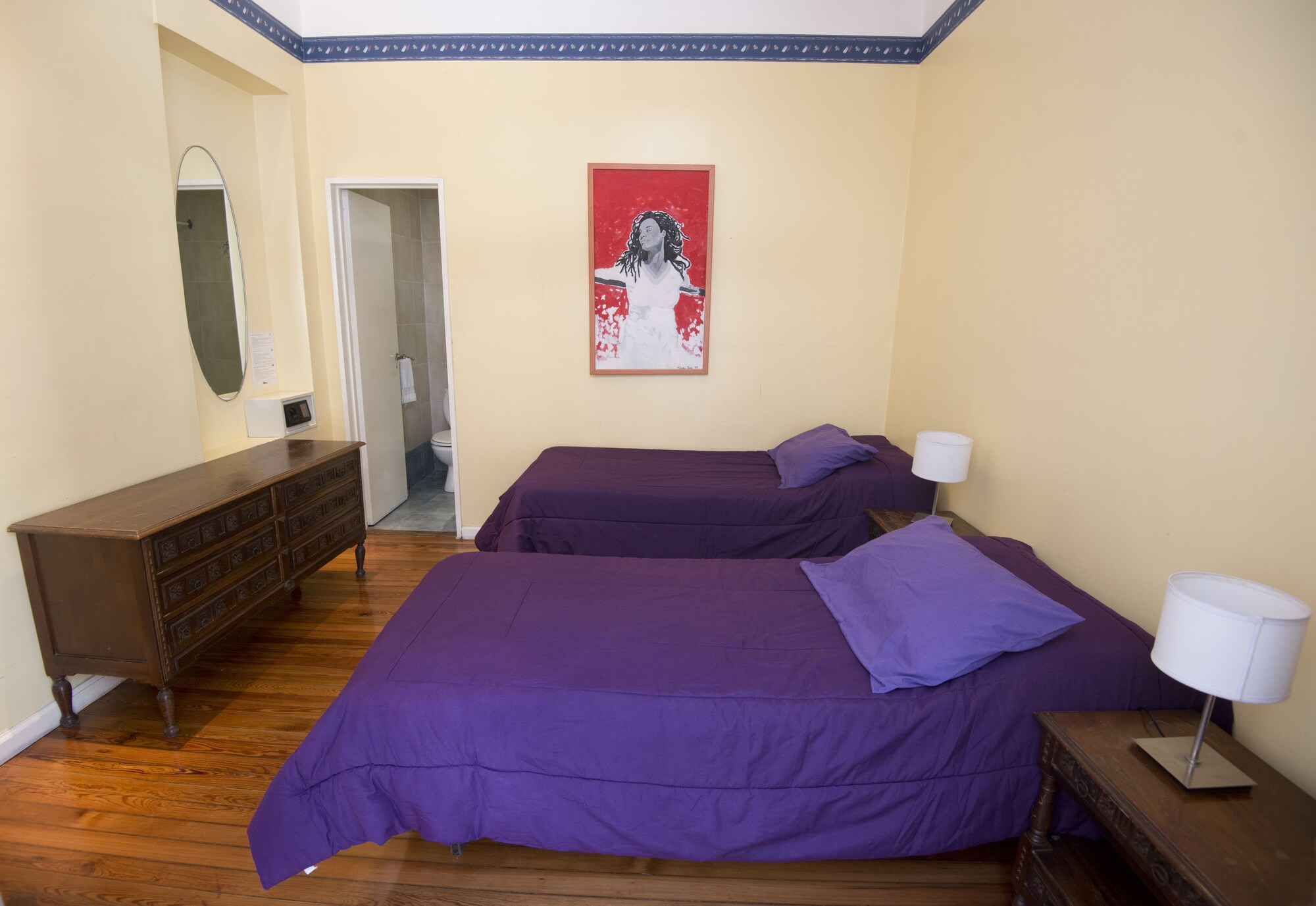 ROOM, TWIN BEDS, PRIVATE BATHROOM