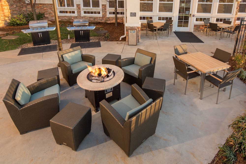 Residence Inn by Marriott Plazzio East 26/34