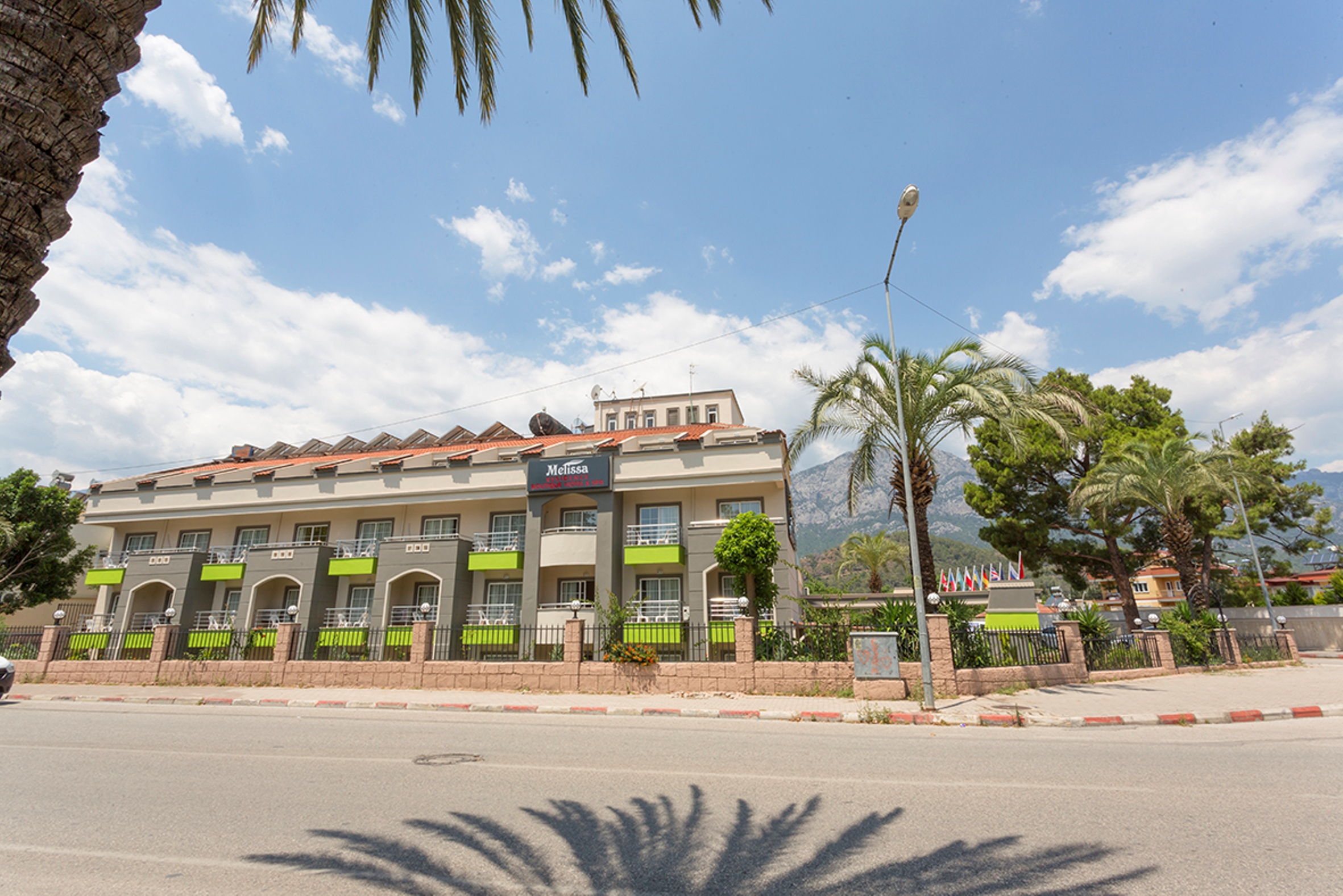 Rich Melissa Hotel (ex Melissa Residence) 8/35