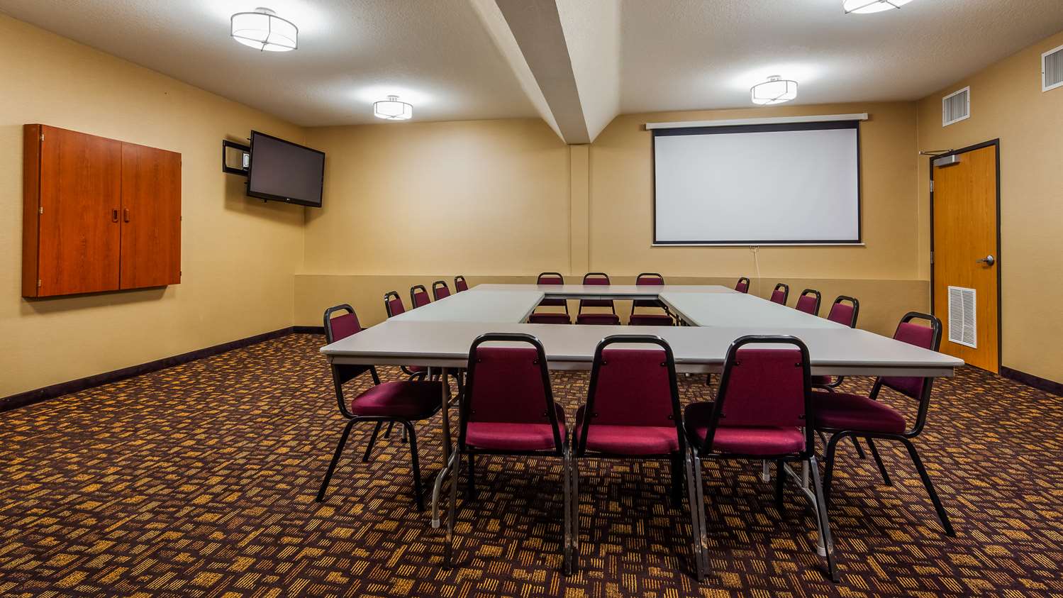Best Western Plus Vancouver Mall Dr. Hotel & Suites 35/38