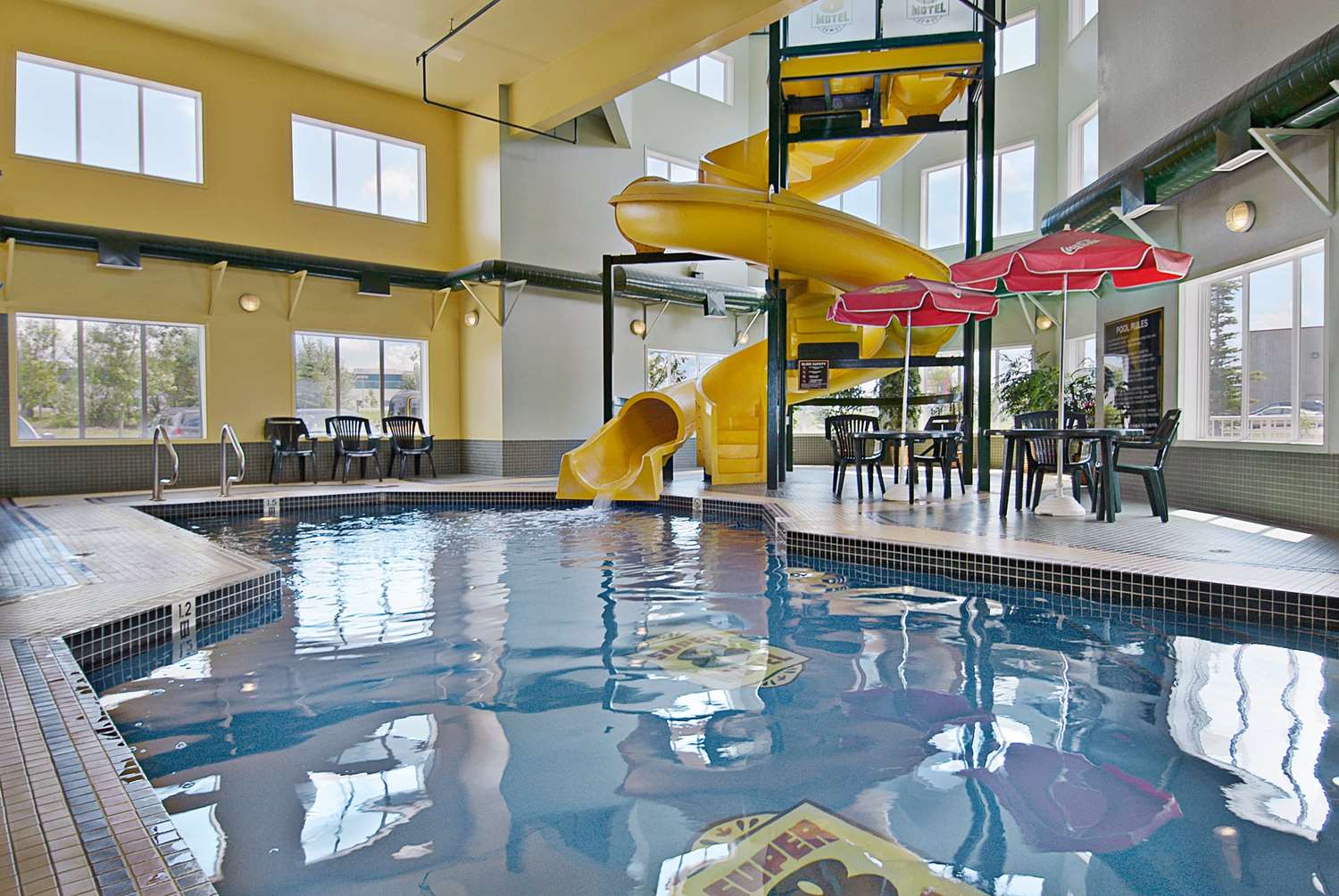 Super 8 by Wyndham Calgary Shawnessy Area 11/24