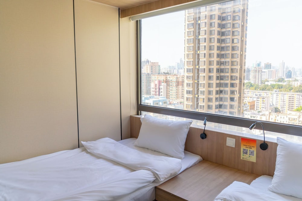 MIJ (Kai Tak) Hotel 29/64