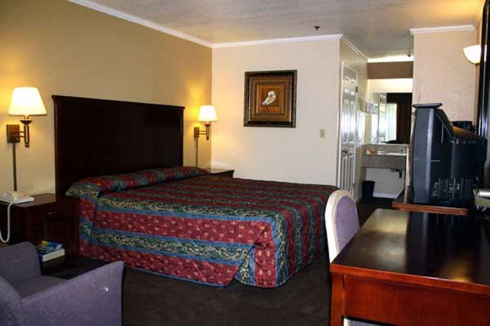 Executive Inn And Suites Sacramento 12/43