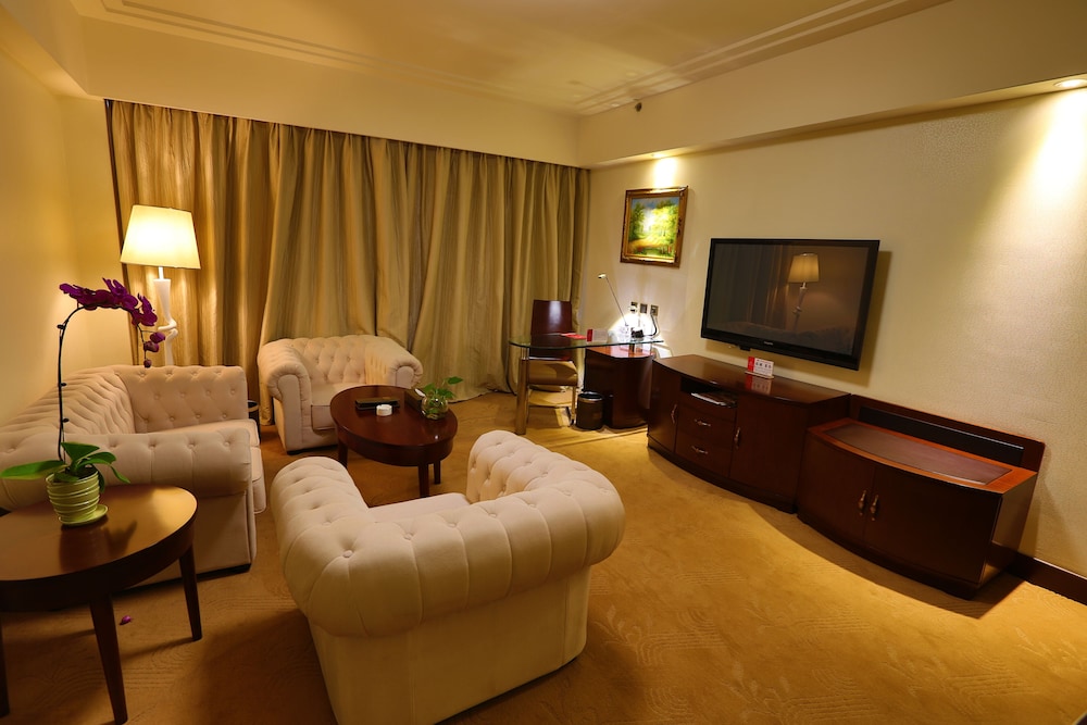 Ramada by Wyndham Chengdu North 15/24