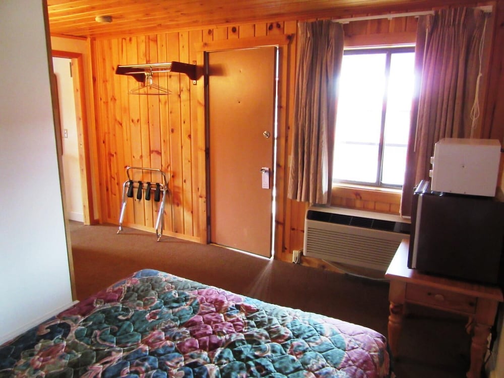 Traveler Apos S Lodge 32/47